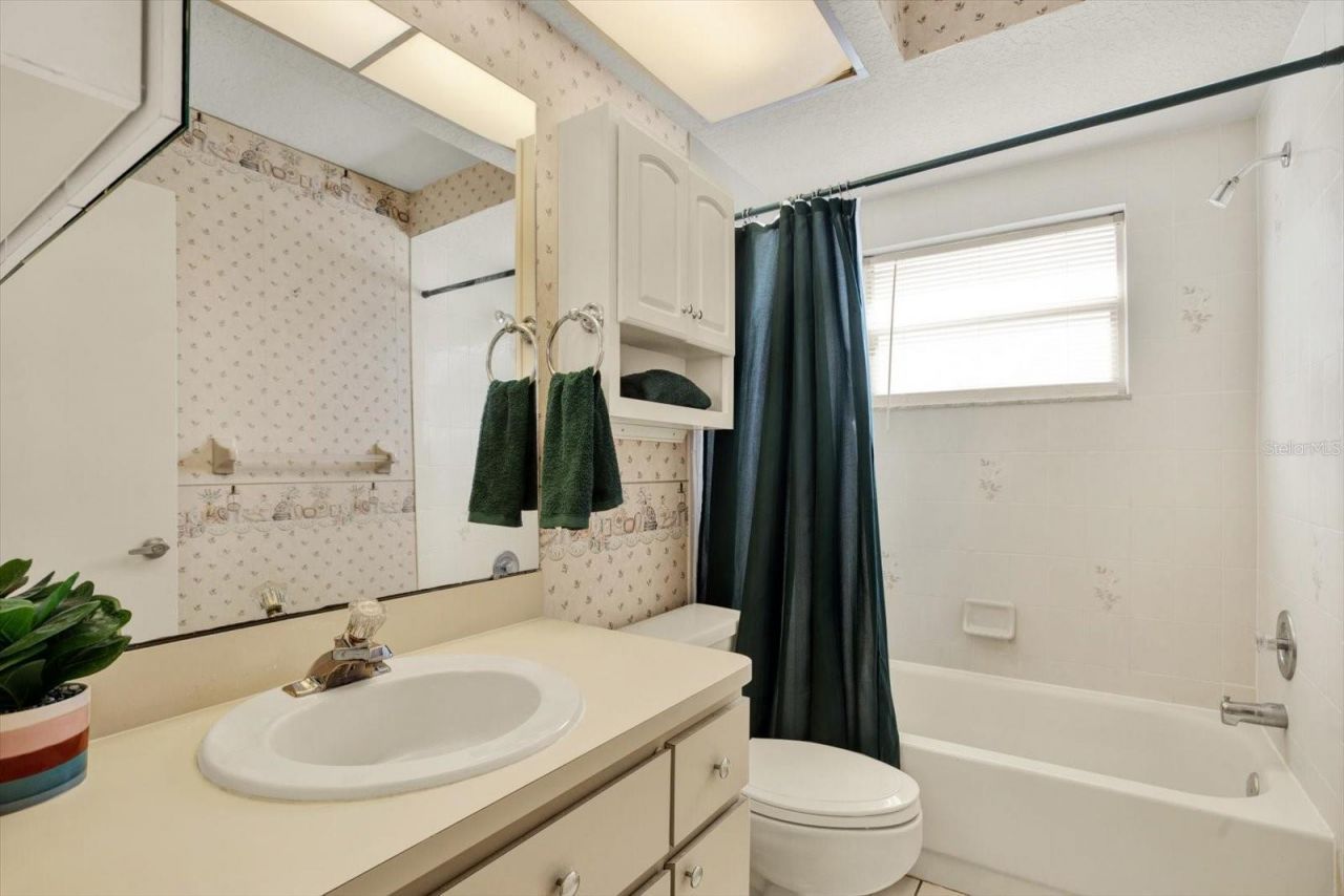 9131 Rhett Lane , Weeki Wachee, FL 34613 Photo