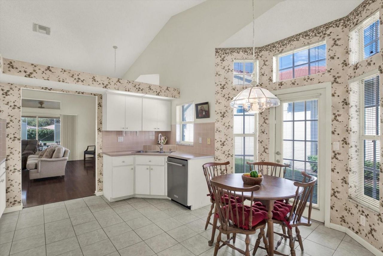 9131 Rhett Lane , Weeki Wachee, FL 34613 Photo