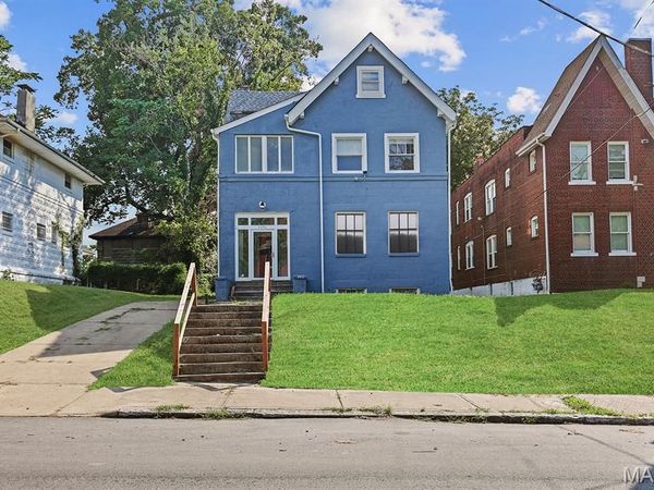5946 Julian Avenue , St Louis, MO 63112