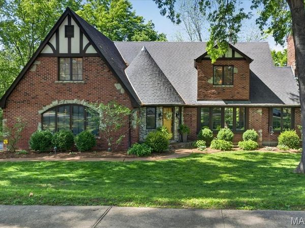 12673 Alswell Lane, St Louis, MO 63128