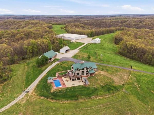 24944 State Route WW, Ste Genevieve, MO 63670