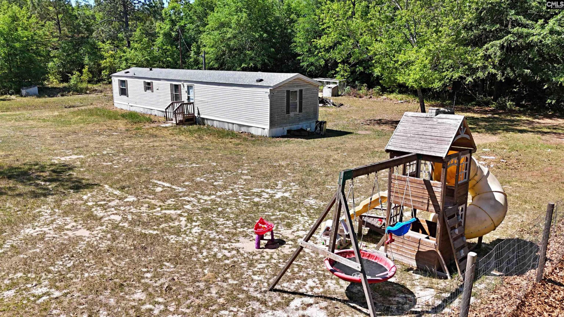 102 A & B Wilhowie Drive  Photo 5