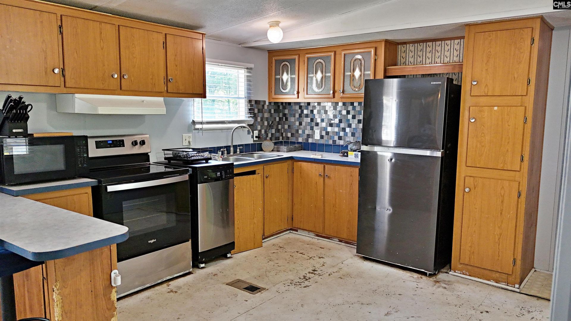 102 A & B Wilhowie Drive  Photo 9