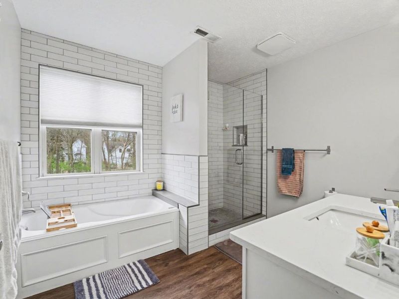 1023 Coopers Run, Amherst, OH 44001 Photo 19