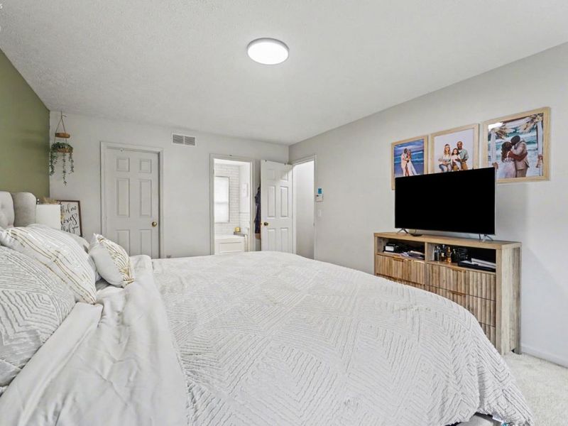 1023 Coopers Run, Amherst, OH 44001 Photo 21