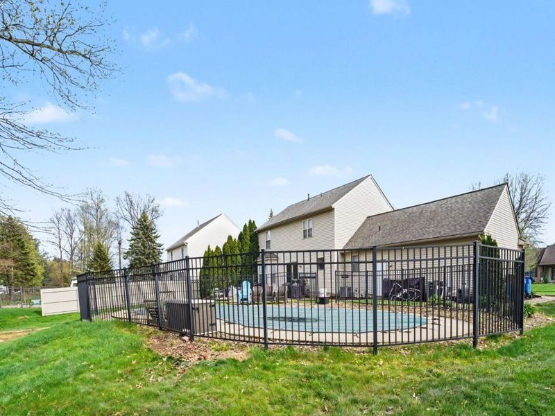 1023 Coopers Run, Amherst, OH 44001 Photo 33