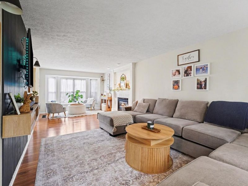 1023 Coopers Run, Amherst, OH 44001 Photo 5