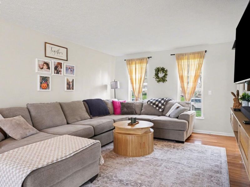 1023 Coopers Run, Amherst, OH 44001 Photo 6