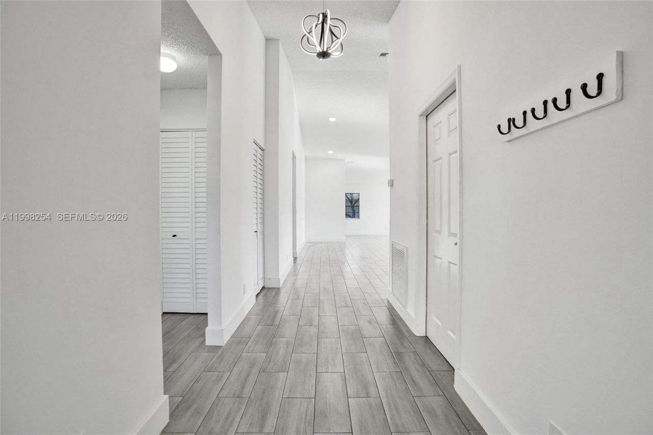 5287 Tiffany Anne Cir , West Palm Beach, FL 33417 Photo