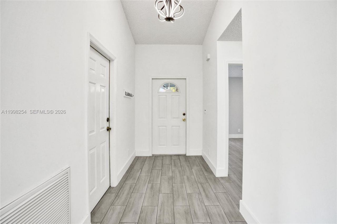 5287 Tiffany Anne Cir , West Palm Beach, FL 33417 Photo