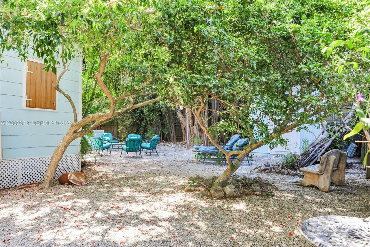 140 Tavern Dr , Tavernier, FL 33070 Photo