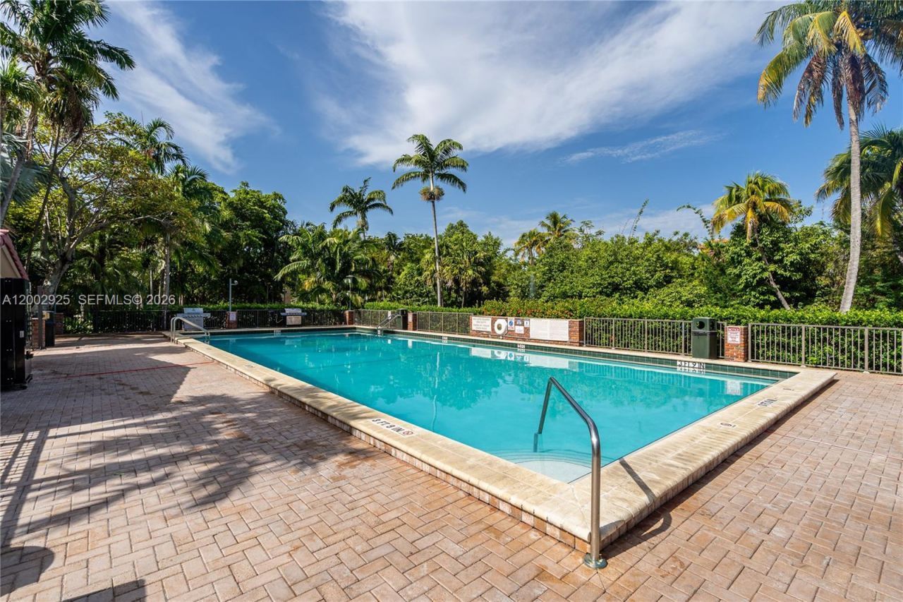 141 Crandon Blvd , Unit 331, Key Biscayne, FL 33149 Photo
