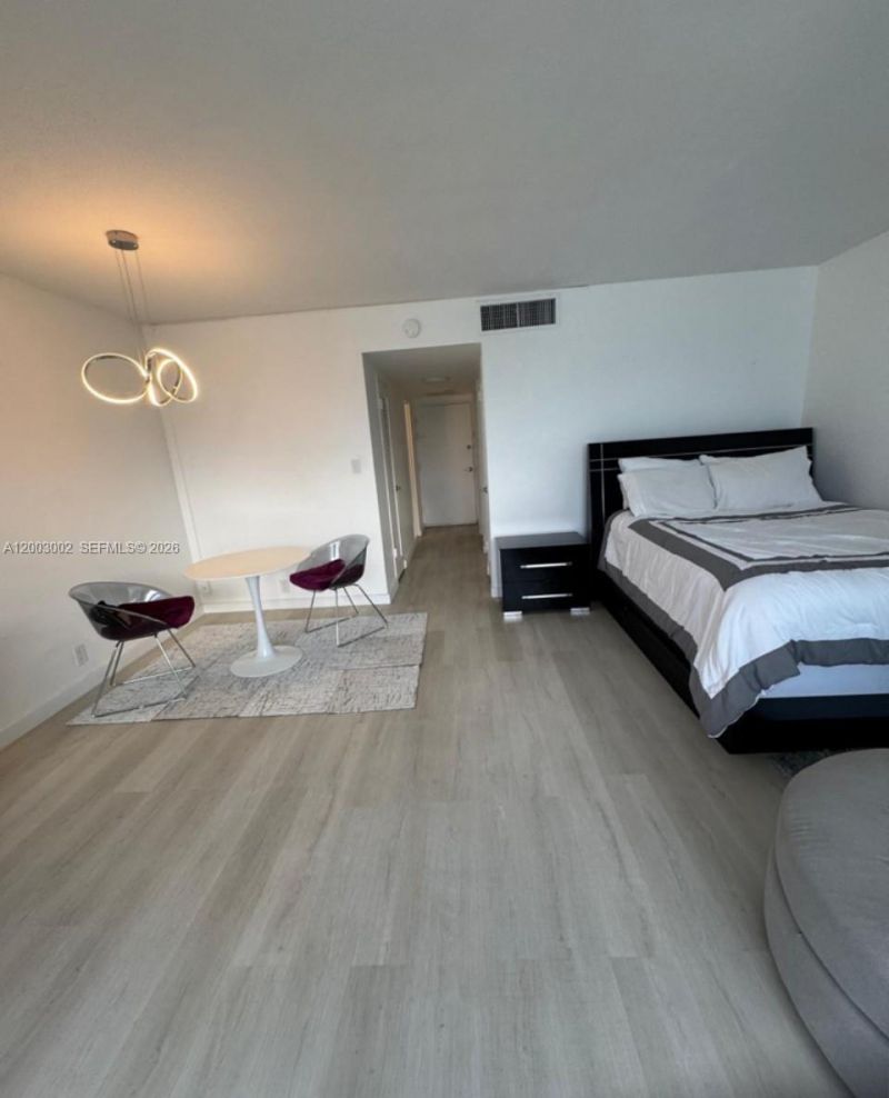 1000 West Ave, Unit 218, Miami Beach, FL 33139 Photo