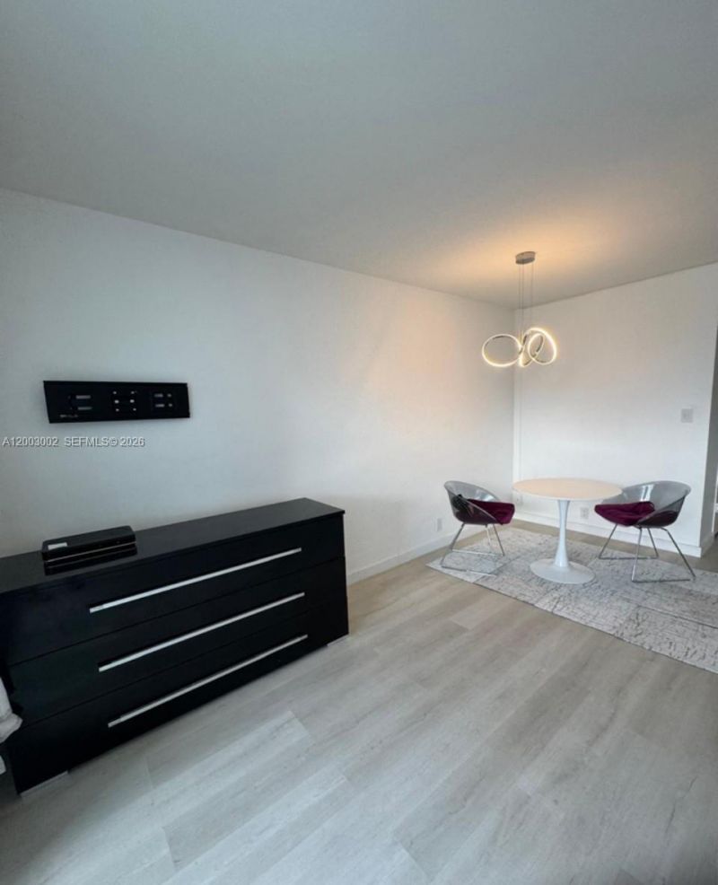 1000 West Ave, Unit 218, Miami Beach, FL 33139 Photo