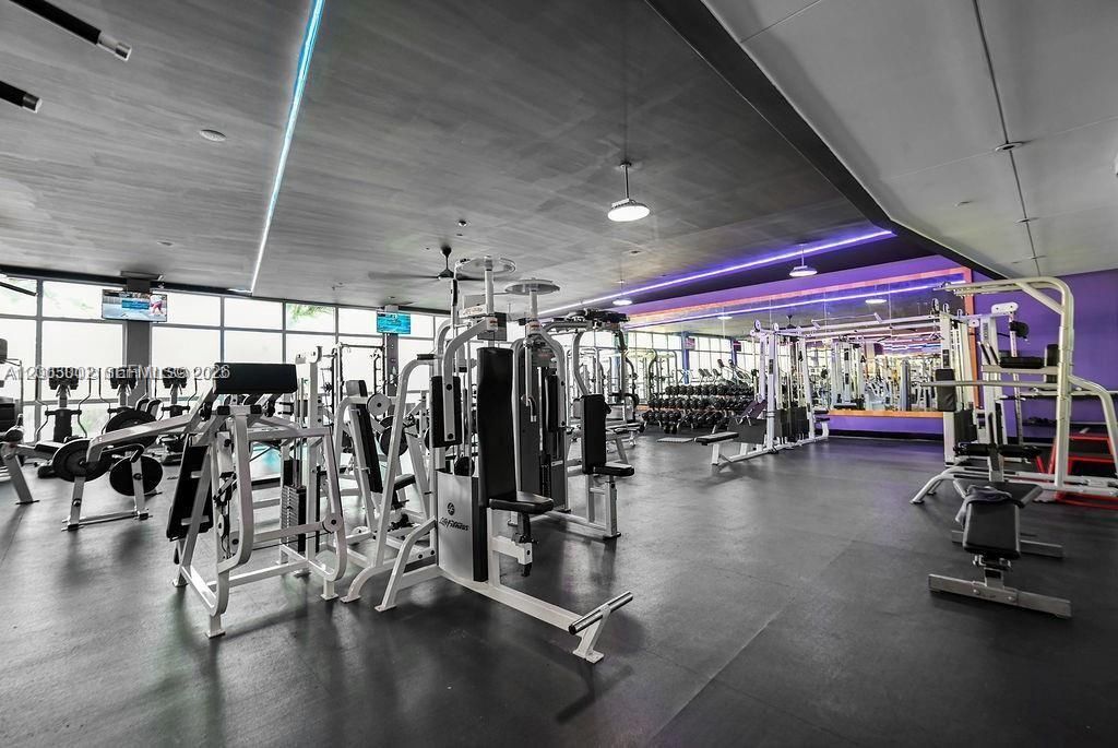 1000 West Ave, Unit 218, Miami Beach, FL 33139 Photo