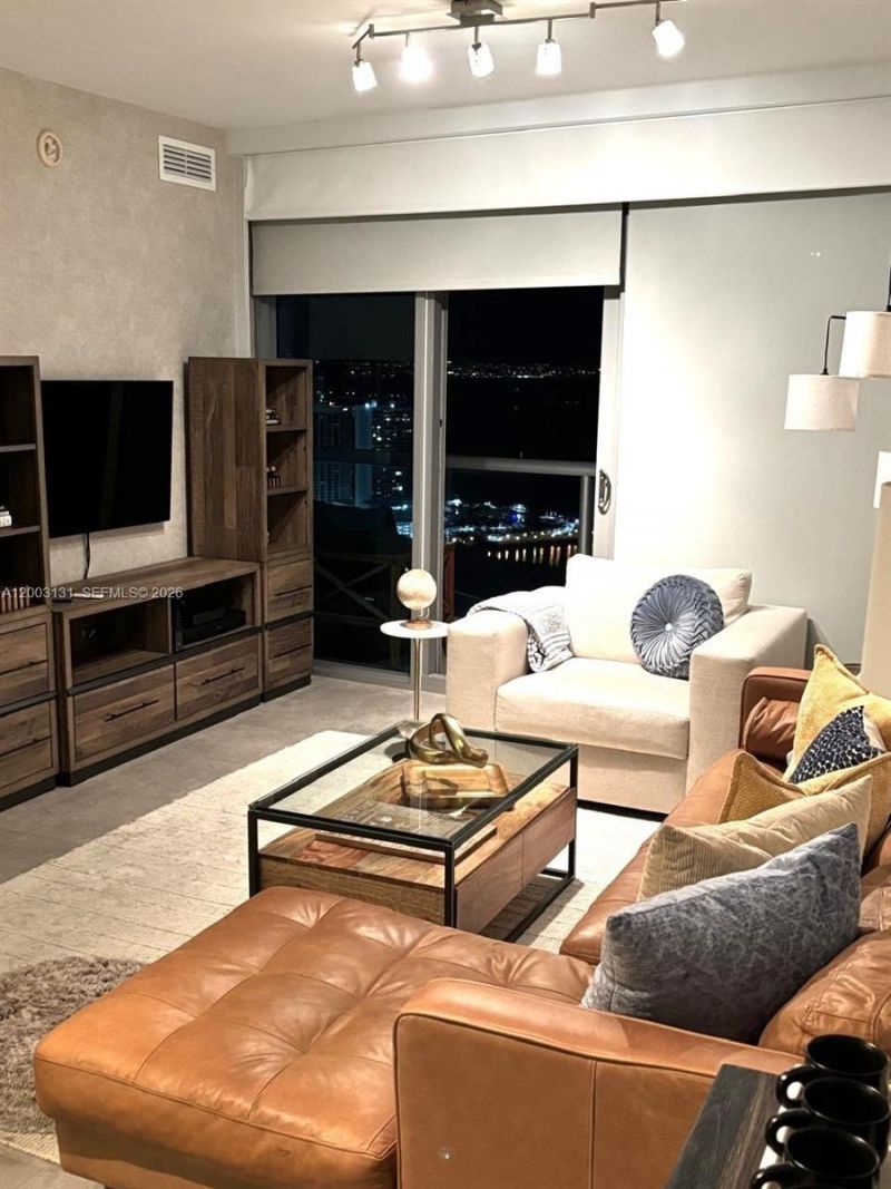 888 Biscayne Blvd , Unit 4310, Miami, FL 33132 Photo