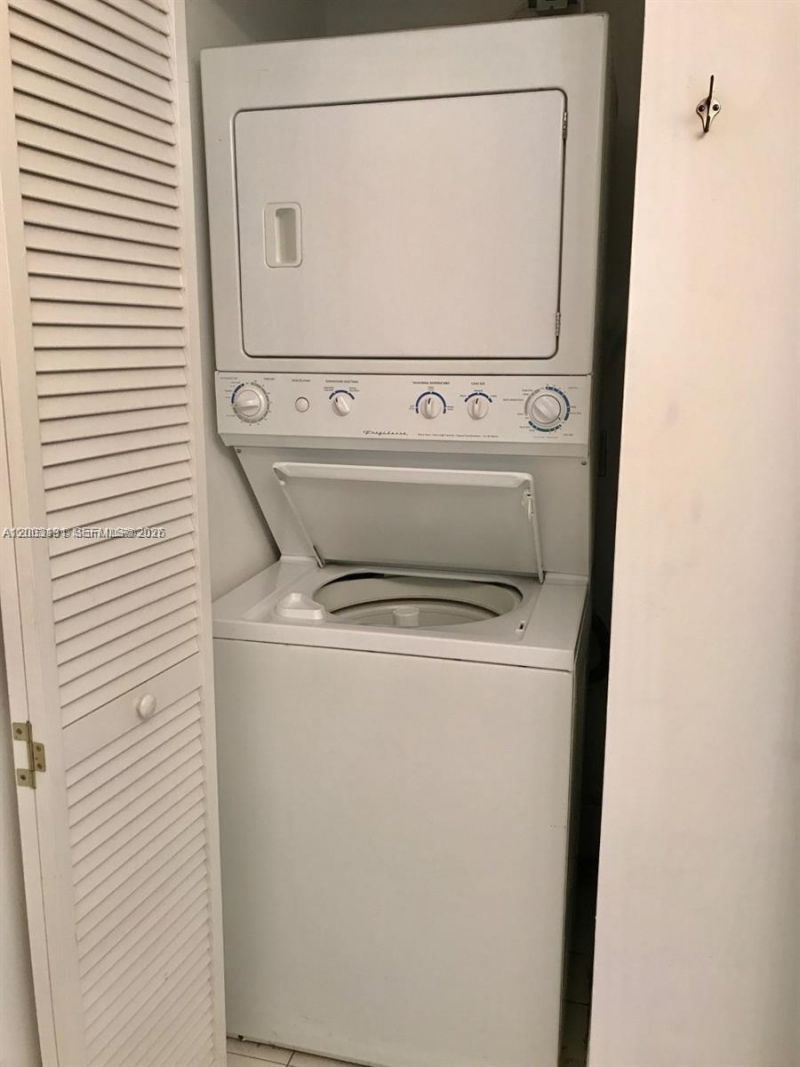 888 Biscayne Blvd , Unit 4310, Miami, FL 33132 Photo