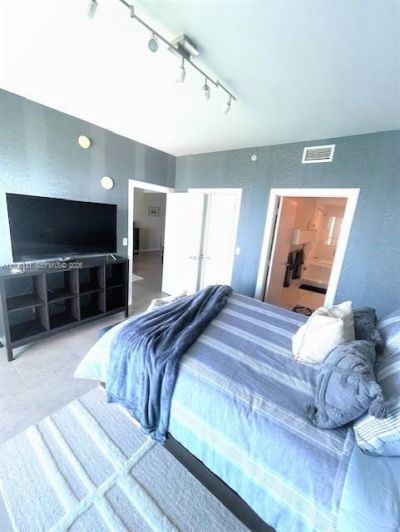 888 Biscayne Blvd , Unit 4310, Miami, FL 33132 Photo