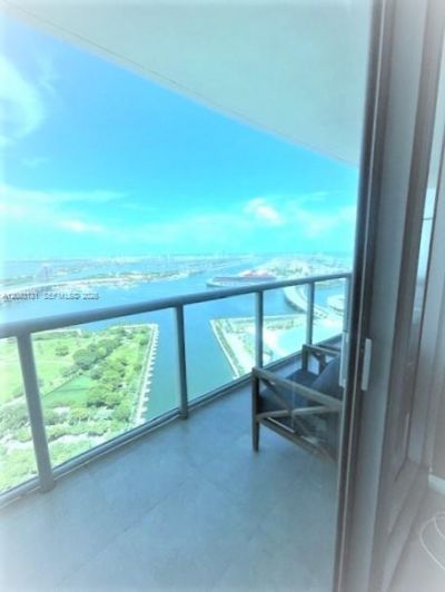 888 Biscayne Blvd , Unit 4310, Miami, FL 33132 Photo