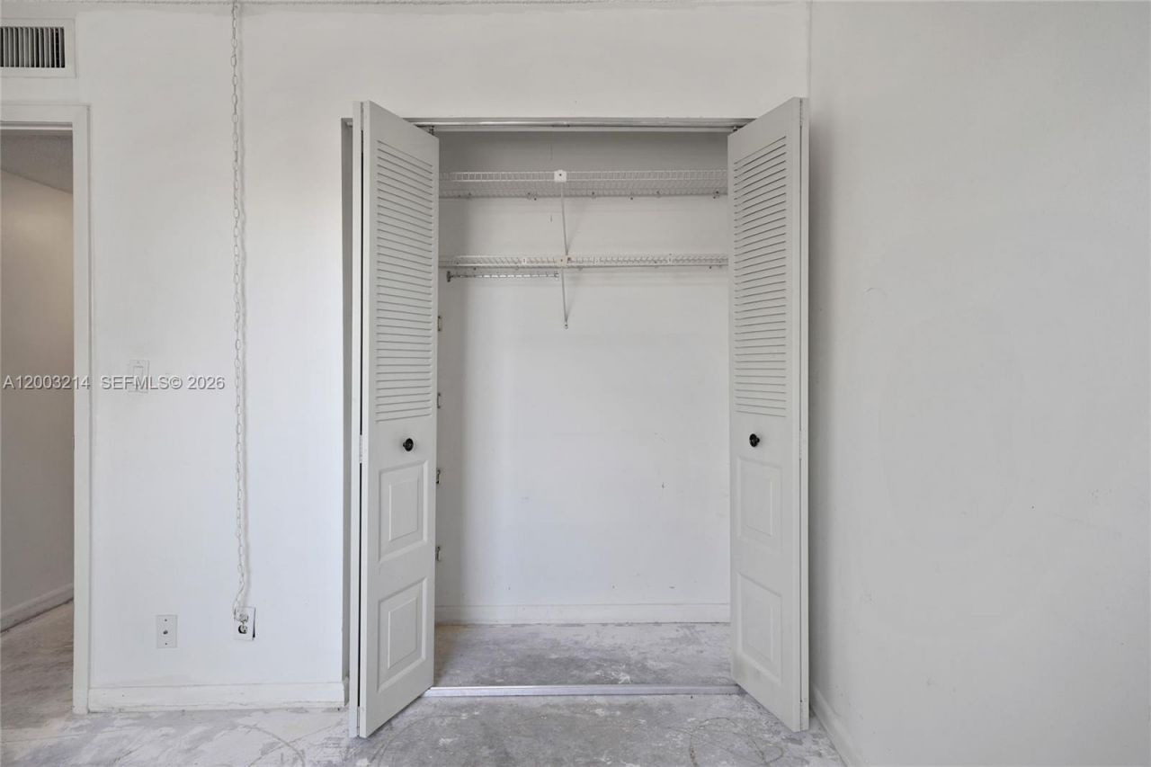 7330 NW 18th St, Unit 204, Margate, FL 33063 Photo