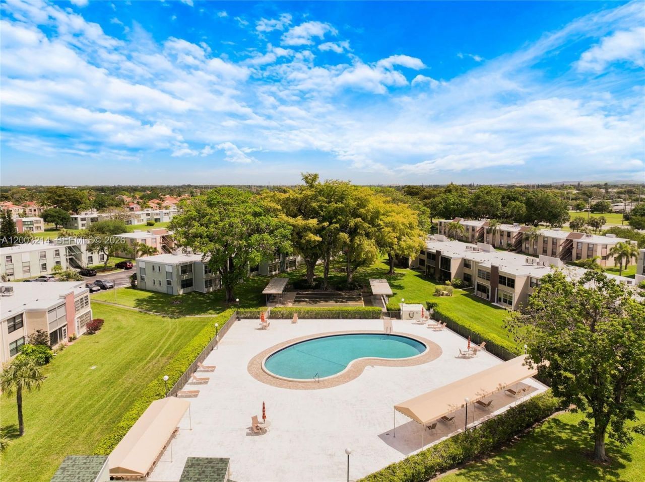 7330 NW 18th St, Unit 204, Margate, FL 33063 Photo