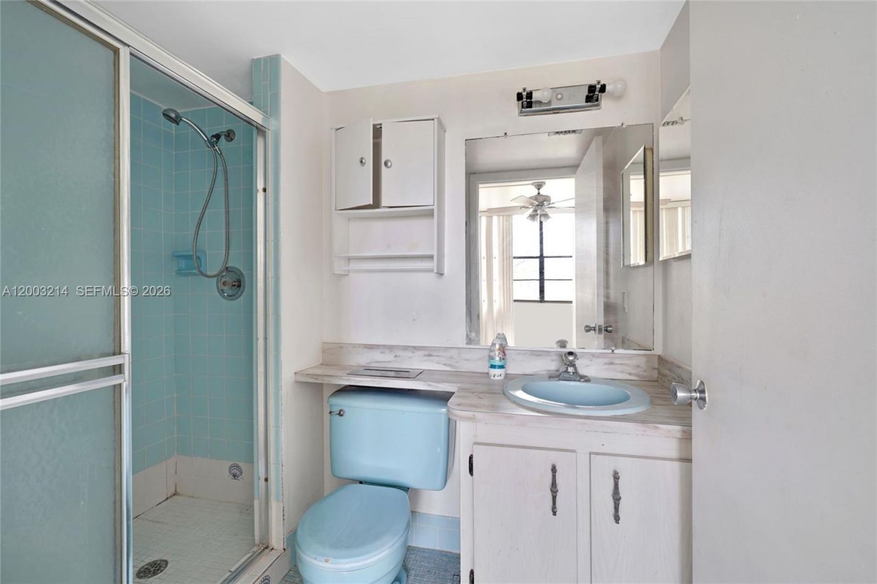 7330 NW 18th St, Unit 204, Margate, FL 33063 Photo