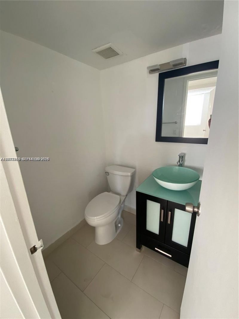 1800 Sans Souci Blvd , Unit 315, North Miami, FL 33181 Photo