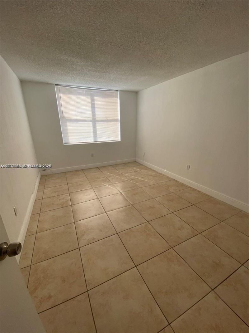1800 Sans Souci Blvd , Unit 315, North Miami, FL 33181 Photo