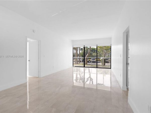 3731 N Country Club Dr , Unit 124, Aventura, FL 33180