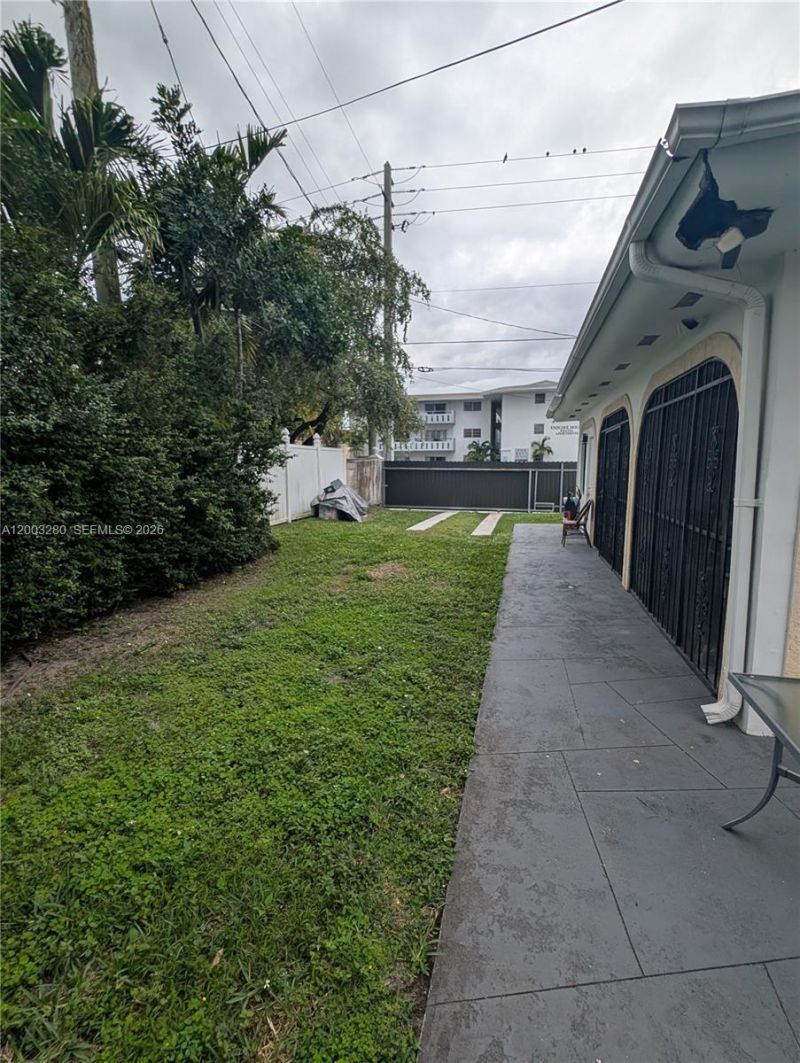 1900 NE 186th Dr , Unit 1, North Miami Beach, FL 33179 Photo