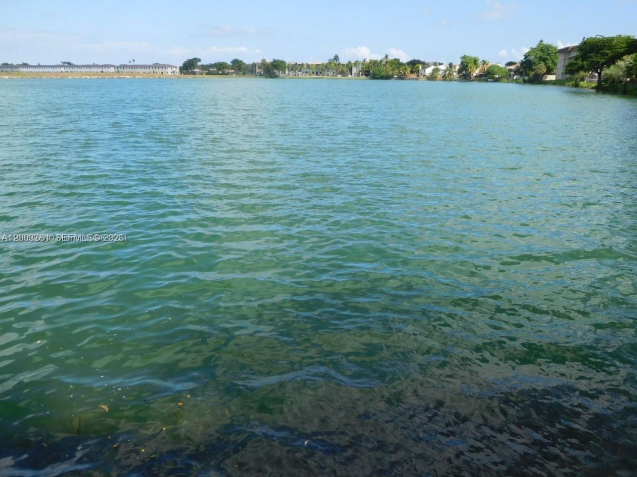 323 Ives Dairy Rd, Unit 323-06, Miami, FL 33179 Photo