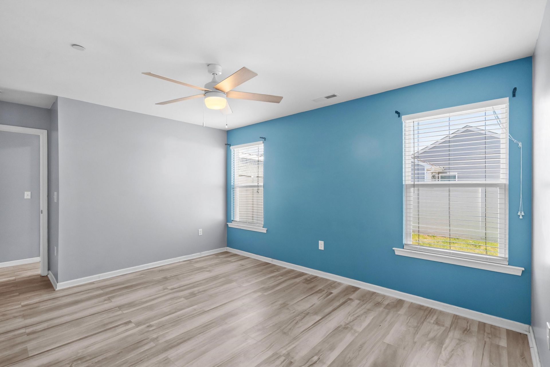 408 Pigeon Bay St.  Photo 12