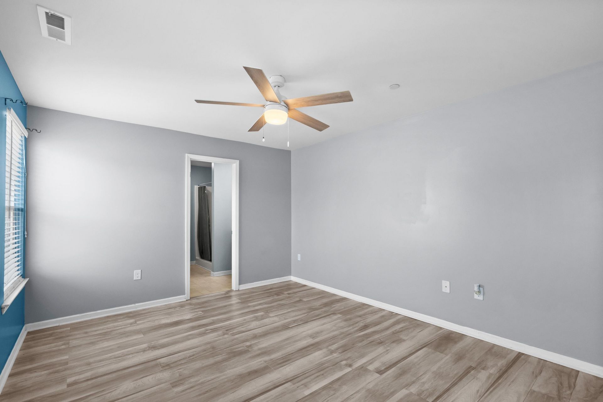 408 Pigeon Bay St.  Photo 13