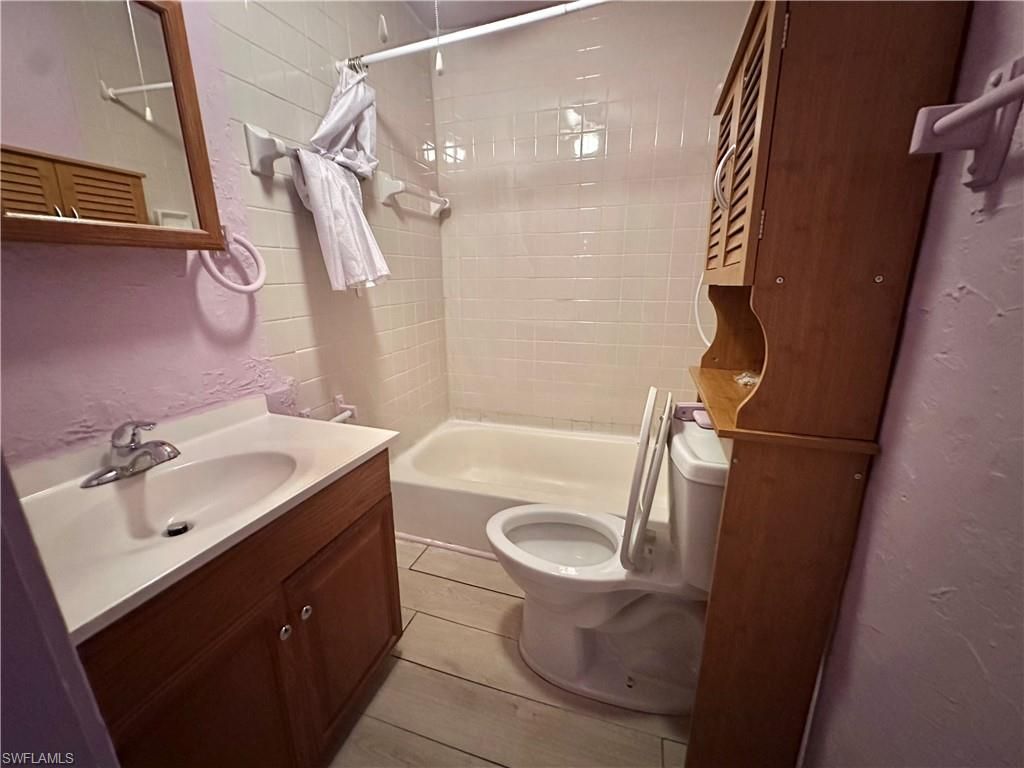 4428 Bessie Ave , Fort Myers, FL 33905 Photo