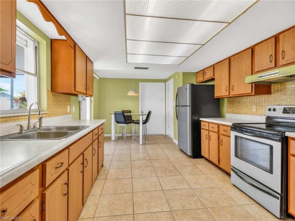 3513 Harbor Blvd , Port Charlotte, FL 33952 Photo