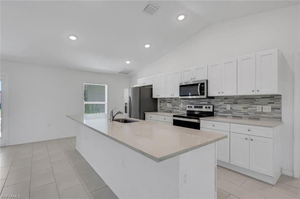 2619 NE 4th Ave , Cape Coral, FL 33909 Photo