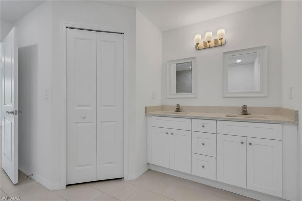 2619 NE 4th Ave , Cape Coral, FL 33909 Photo