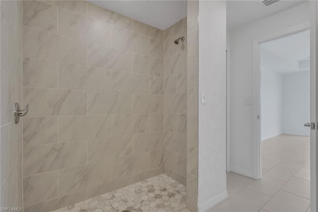 2619 NE 4th Ave , Cape Coral, FL 33909 Photo