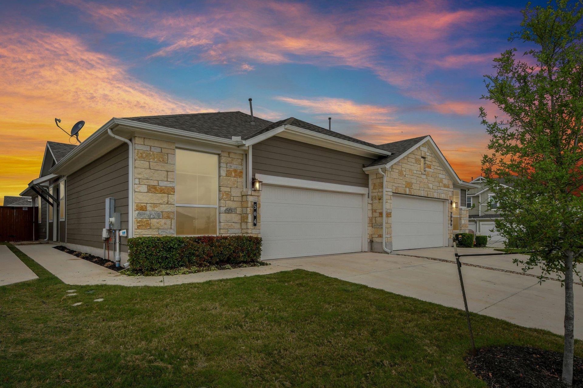 504 Peace Dr, Liberty Hill, TX 78642 Main Photo