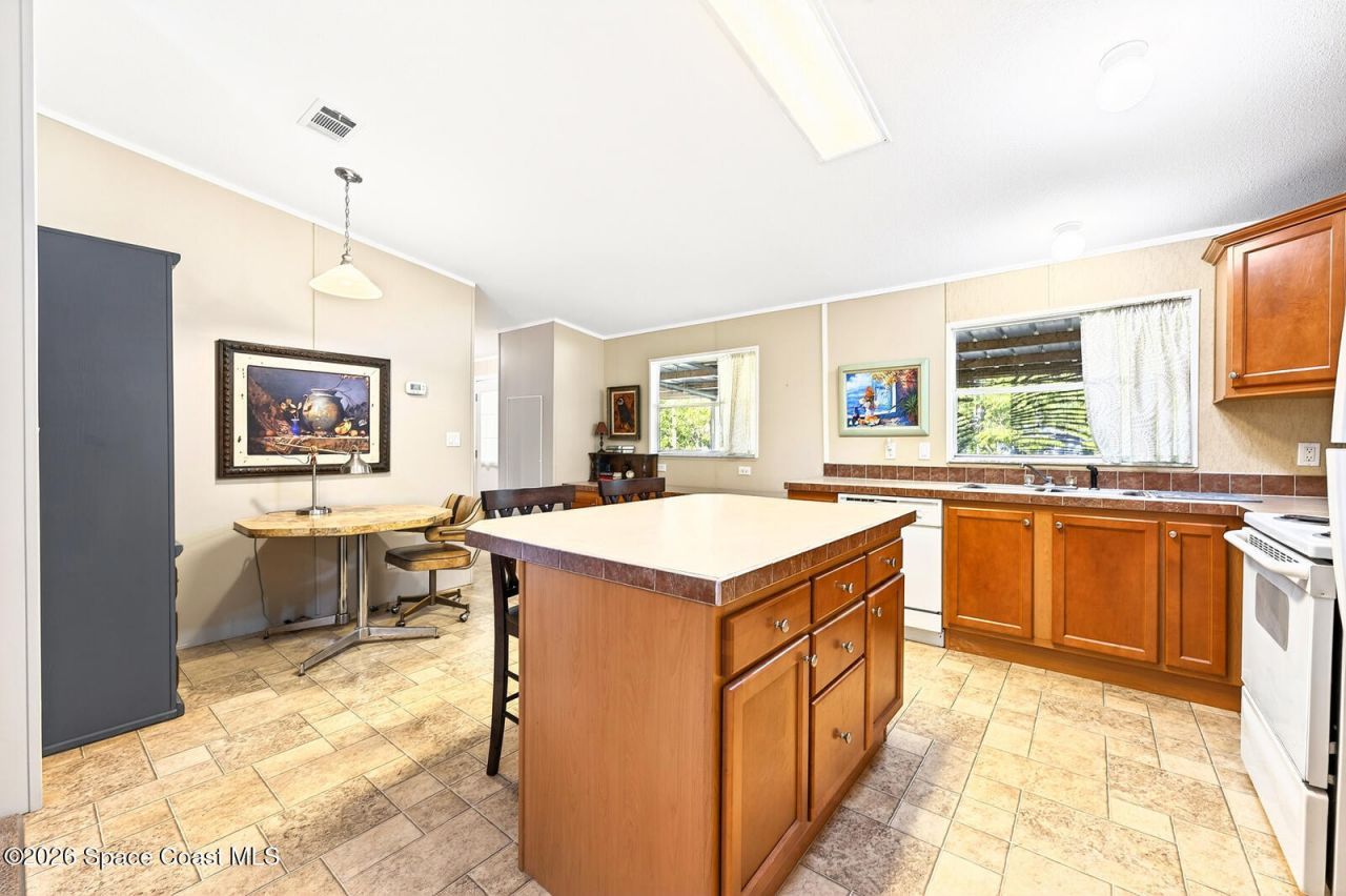 1201 Mills Street , Sanford, FL 32771 Photo