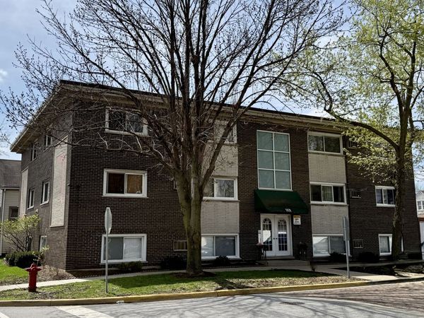 1101 Harlem Avenue S, Unit 301, Forest Park, IL 60130