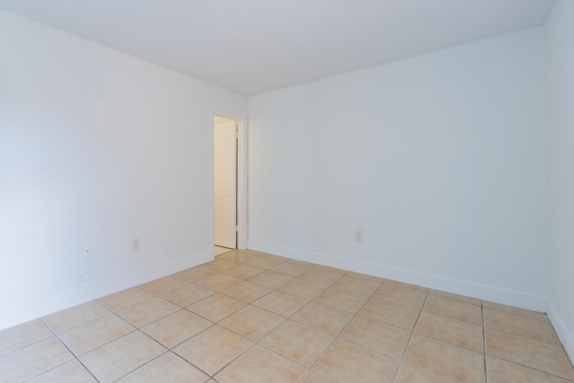 9459 SW 76th Street, Unit R8, Miami, FL 33173 Photo