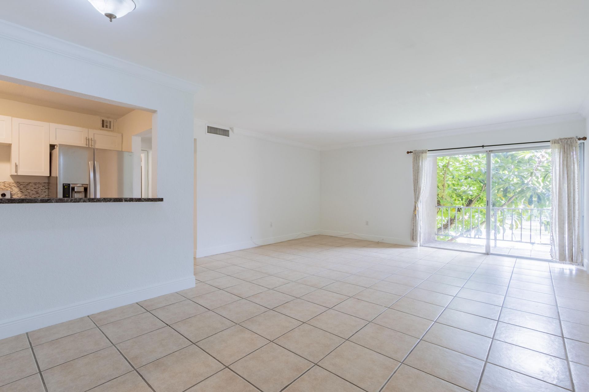 9459 SW 76th Street, Unit R8, Miami, FL 33173 Photo