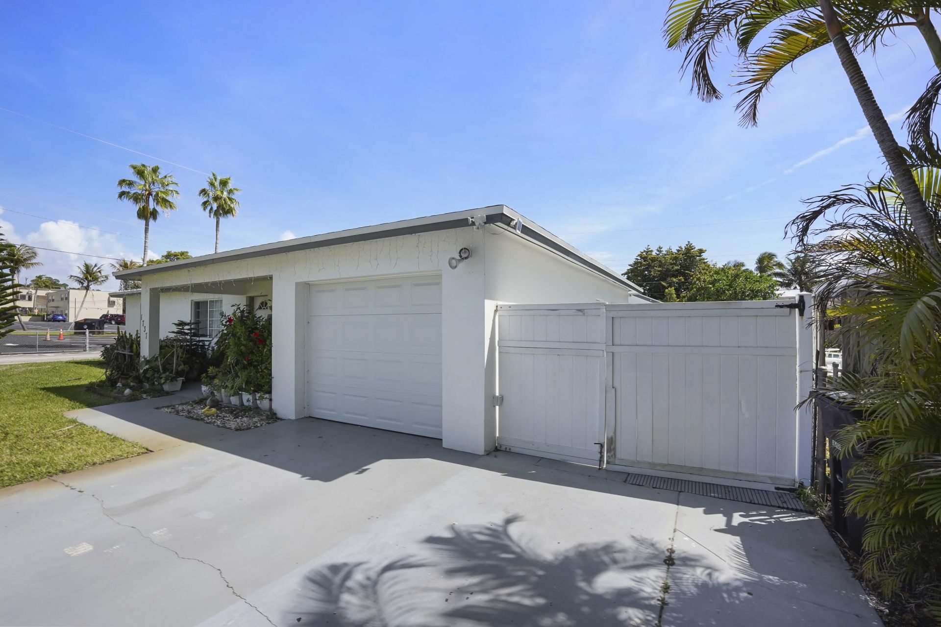 1737 N 14th Avenue N, Lake Worth Beach, FL 33460 Photo