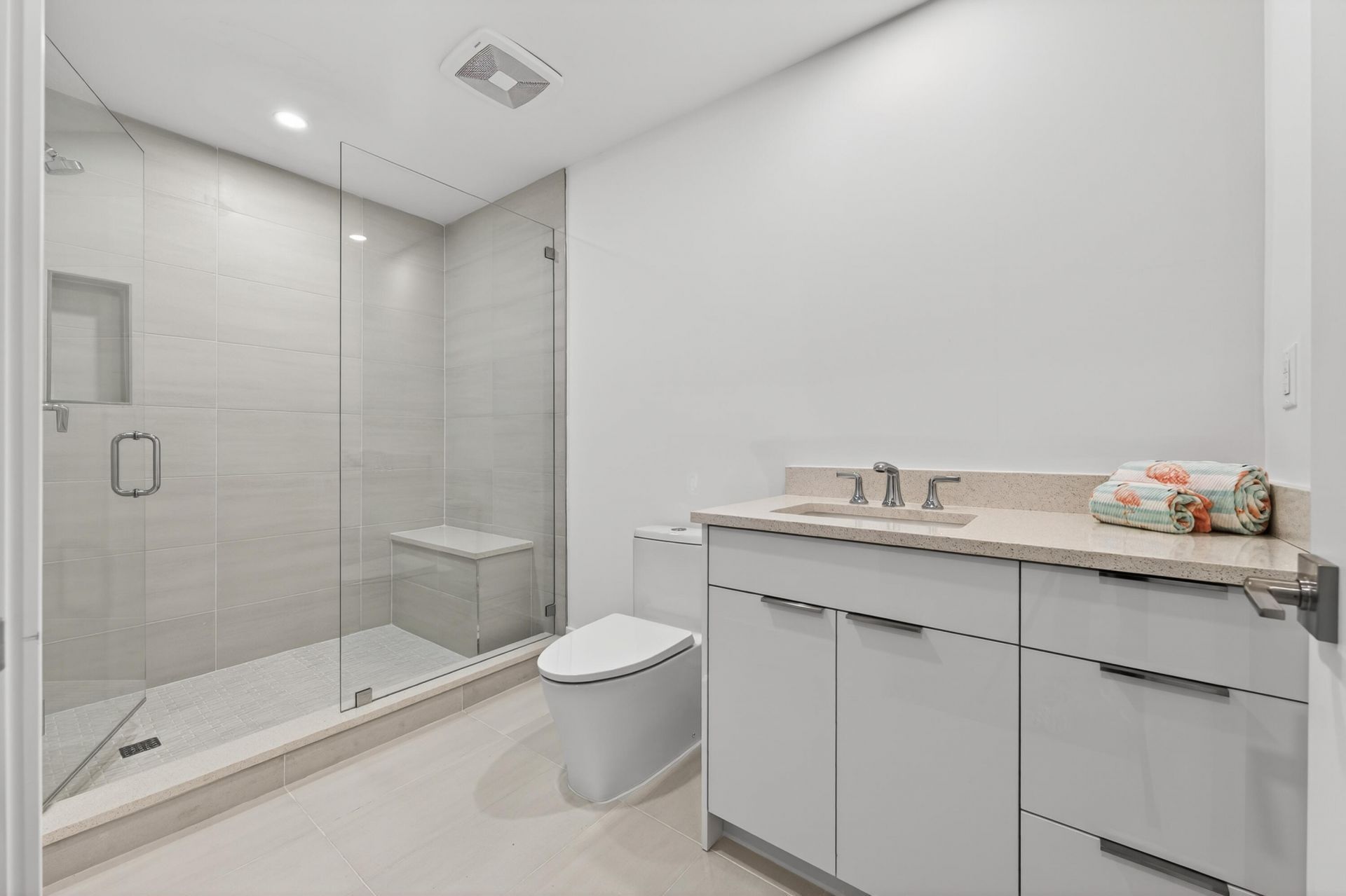 1 S Coastal Way, Unit 201, Jupiter, FL 33477 Photo