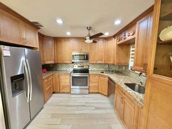 30 Plymouth C, West Palm Beach, FL 33417