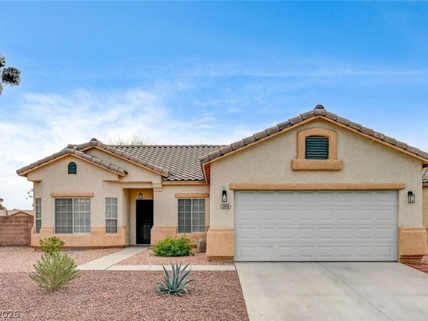 5048 Big Island Court, North Las Vegas, NV 89031