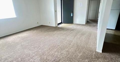 5186 Greenberry Dr, Sacramento, CA 95841 Photo