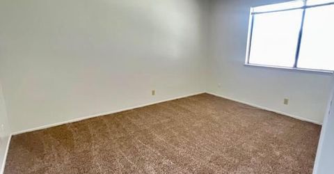 5186 Greenberry Dr, Sacramento, CA 95841 Photo