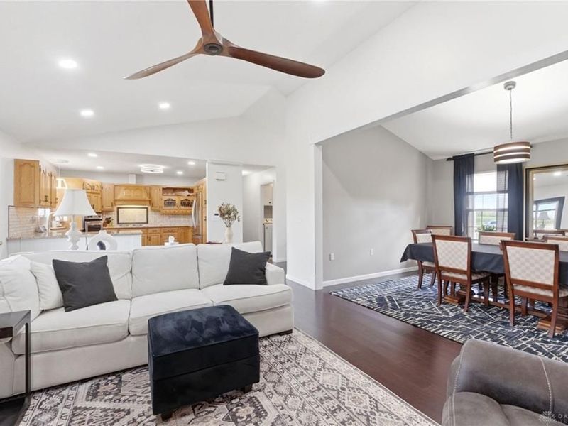 5448 New Carlisle Pike, Bethel Township, OH 45504 Photo 7